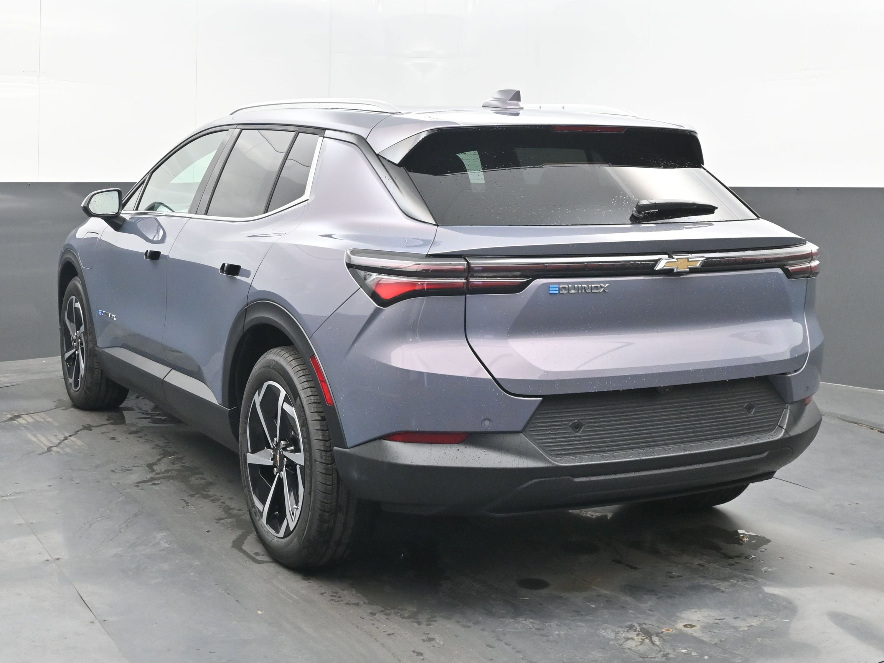 New 2026 Chevrolet Equinox EV LT image 8