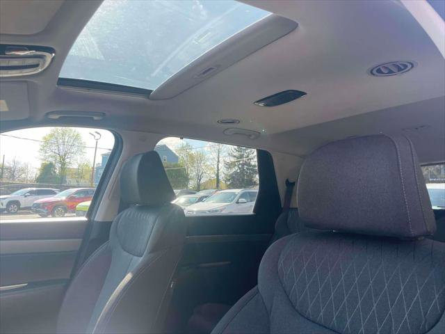 Used 2021 Hyundai Palisade SEL w/ Convenience Package image 19