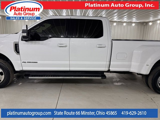 Used 2022 Ford F350 Lariat w/ Lariat Value Package image 2