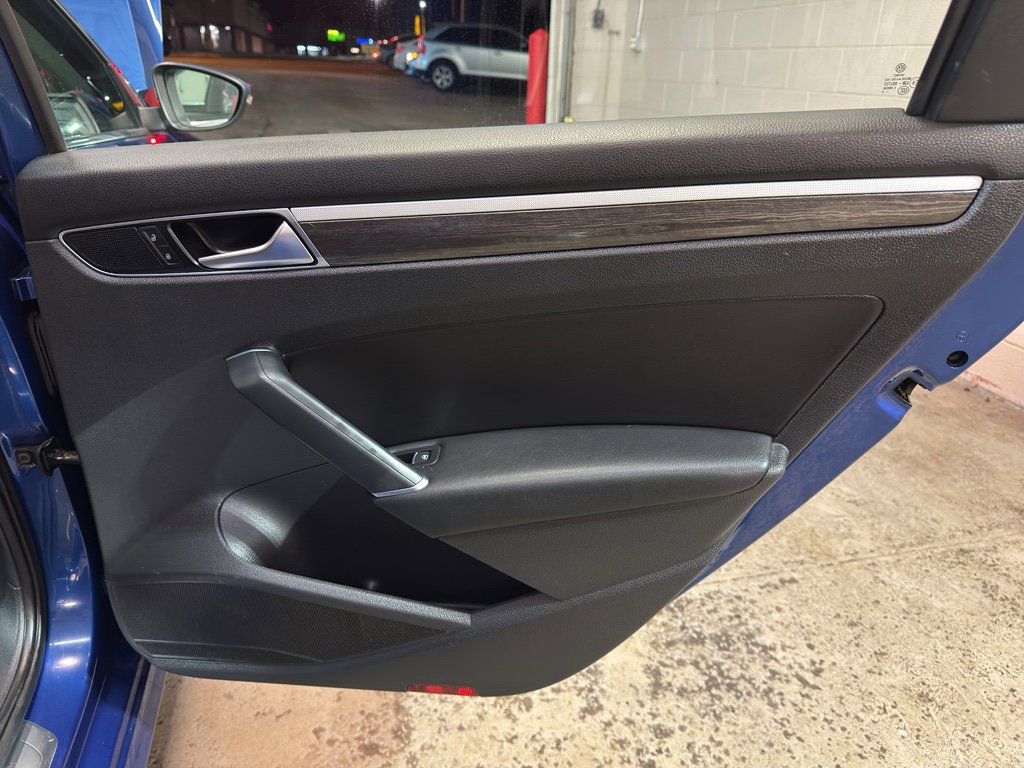 Used 2016 Volkswagen Passat 1.8T SE image 25