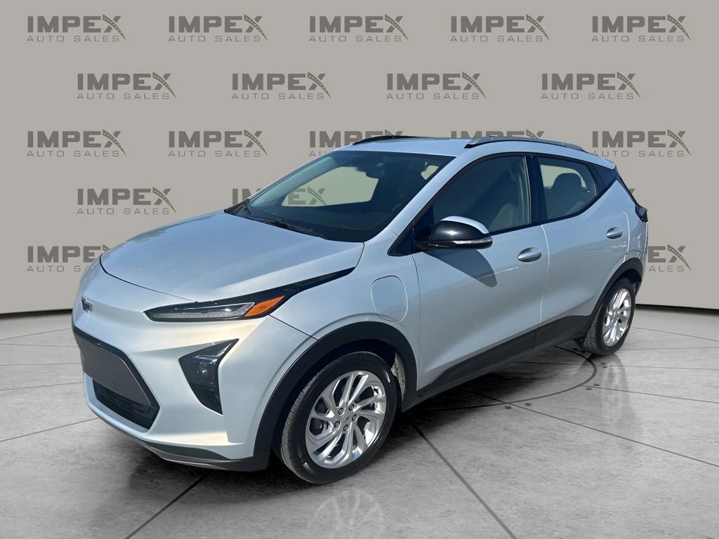 Used 2022 Chevrolet Bolt EUV LT image 1