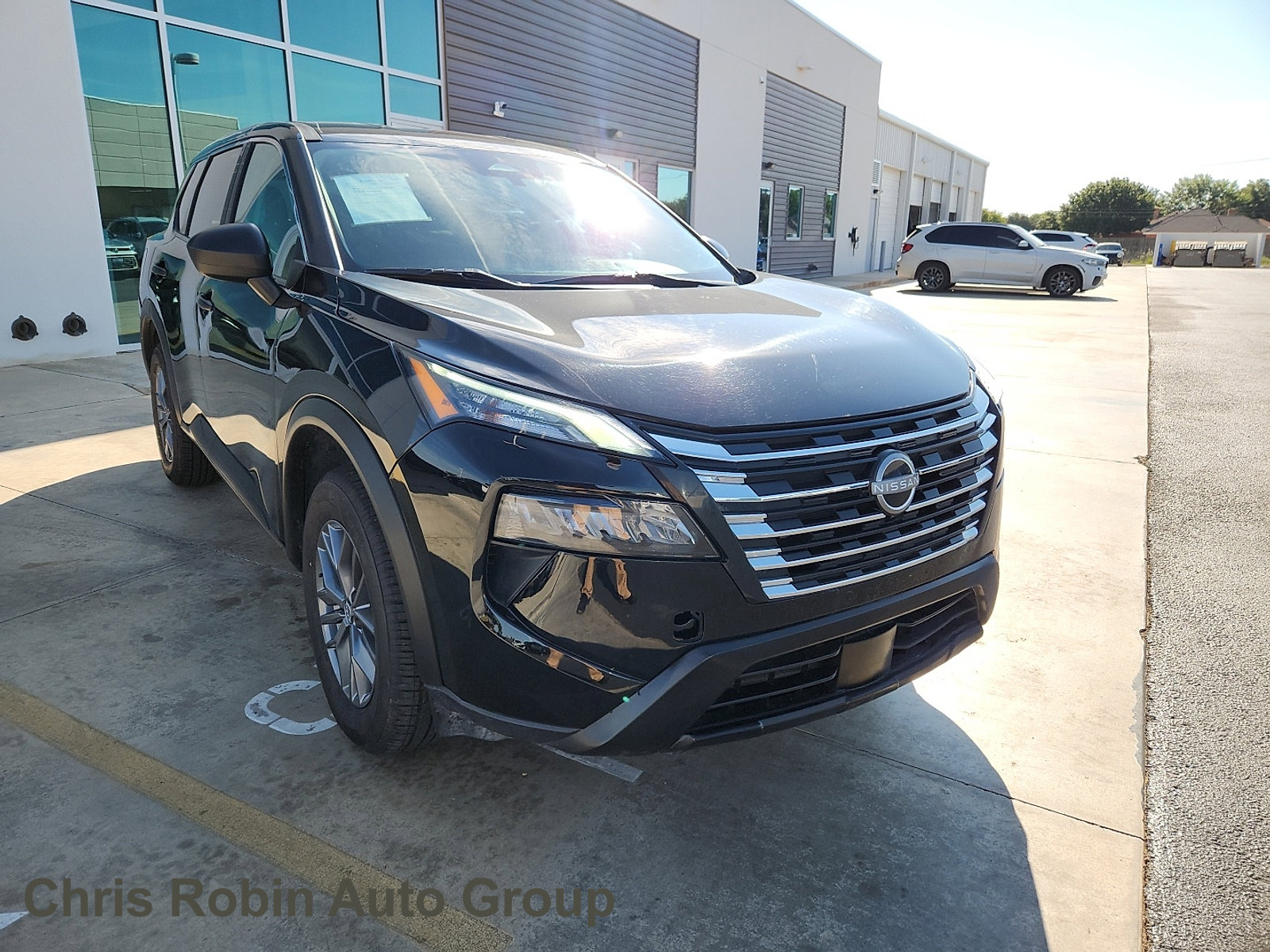 Used 2024 Nissan Rogue S image 1