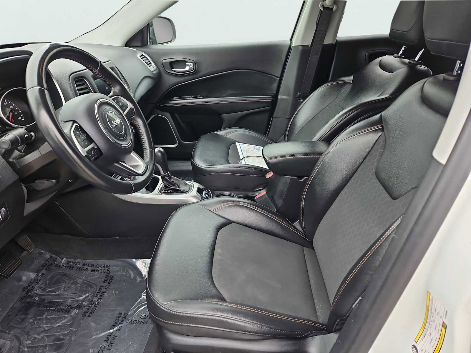 Used 2019 Jeep Compass Latitude AWD/4WD image 28
