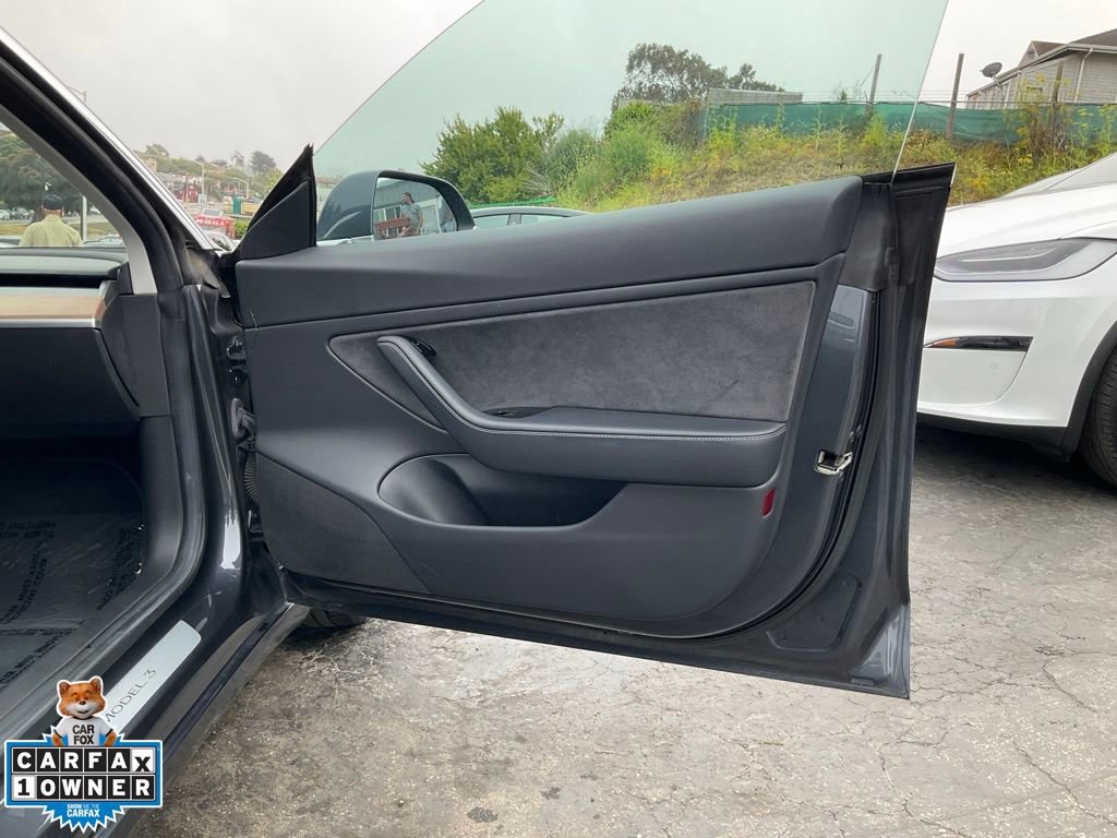 Used 2018 Tesla Model 3 Long Range RWD image 76