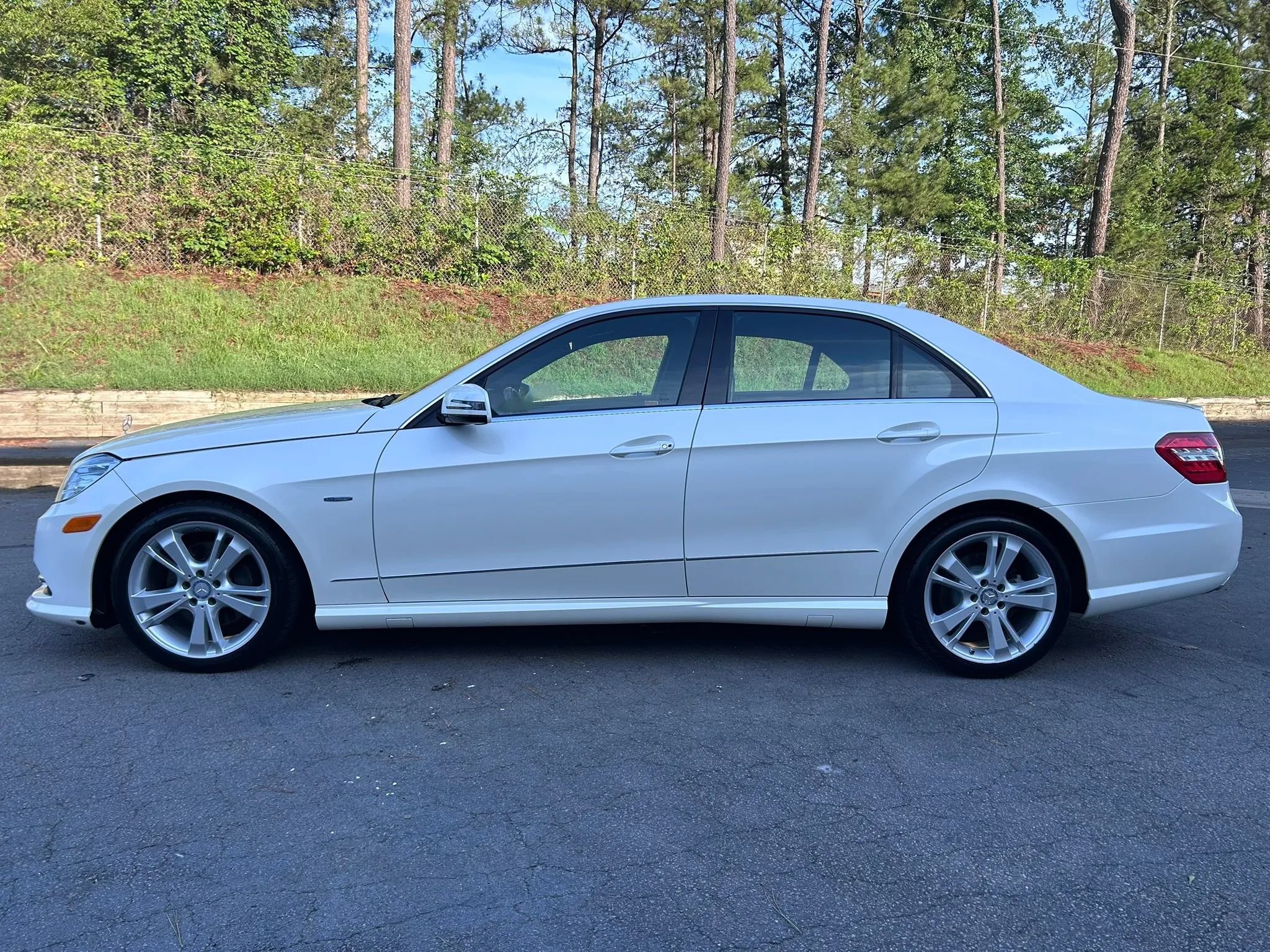 Used 2012 Mercedes-Benz E 350 Sedan image 10