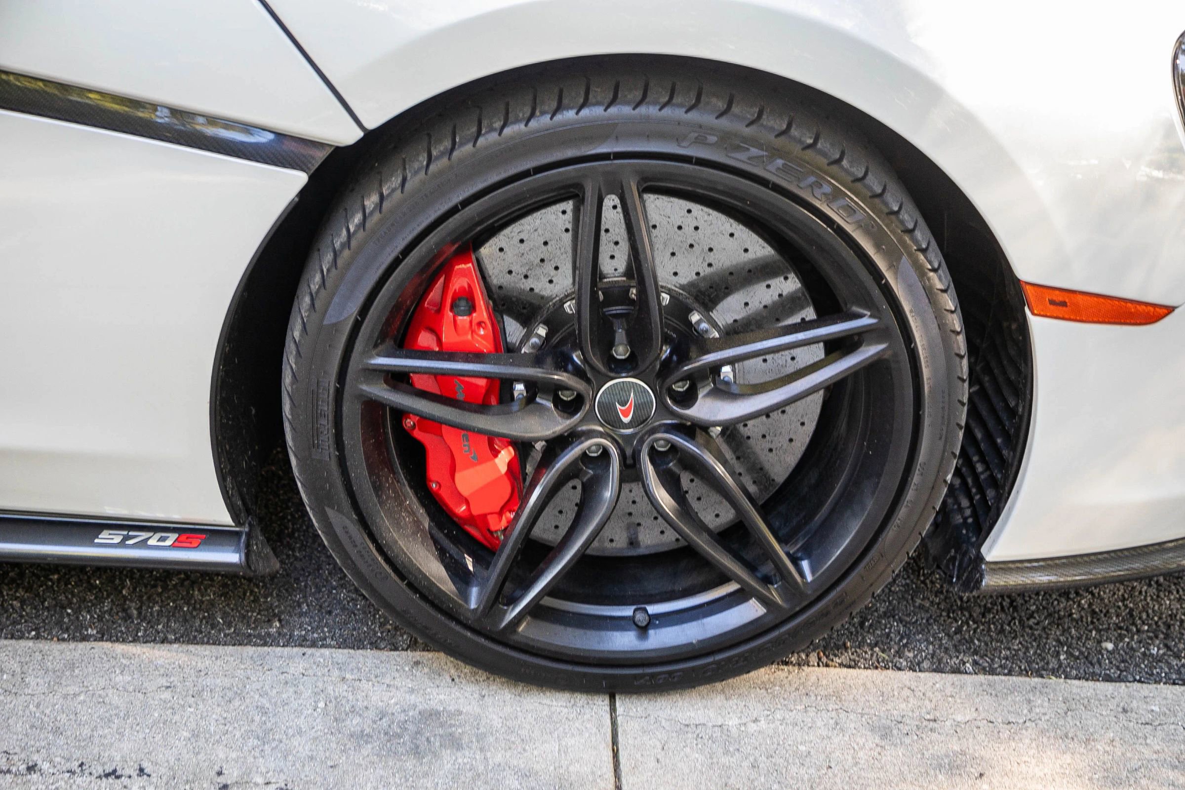 Used 2016 McLaren 570S Coupe image 14