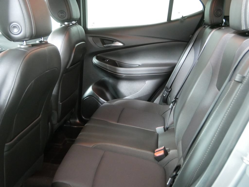 Used 2023 Buick Encore GX Preferred w/ Cold Weather Comfort Package AWD/4WD image 17