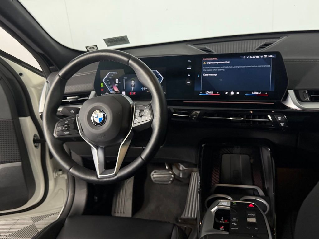 Used 2025 BMW X2 xDrive28i w/ Convenience Package image 16
