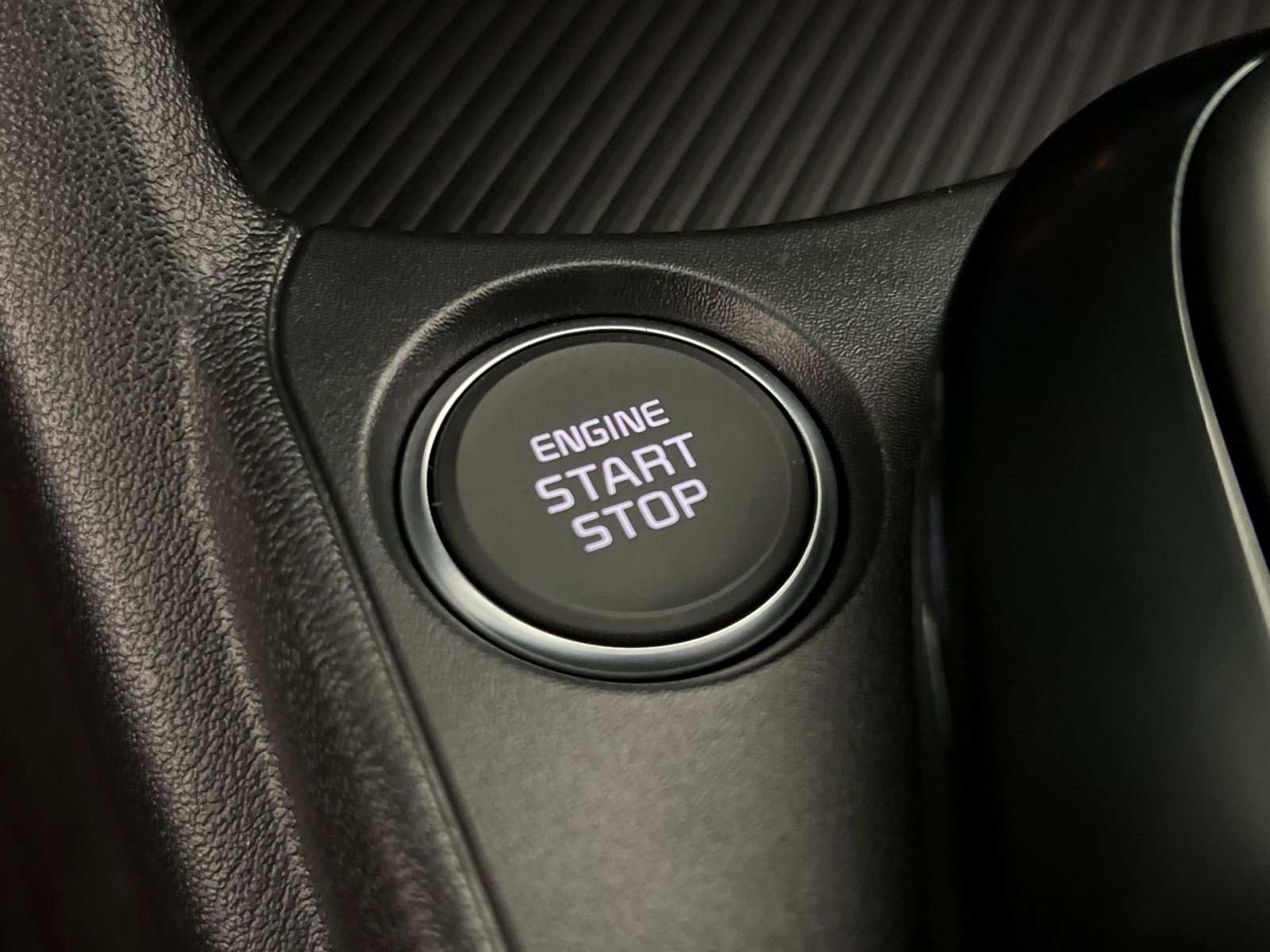 New 2025 Kia K4 LXS image 29