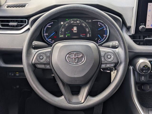 Used 2025 Toyota RAV4 LE AWD/4WD image 20