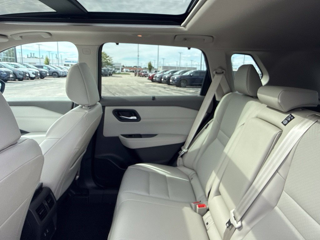 Certified 2026 Nissan Rogue SV w/ SV Premium Package AWD/4WD image 28