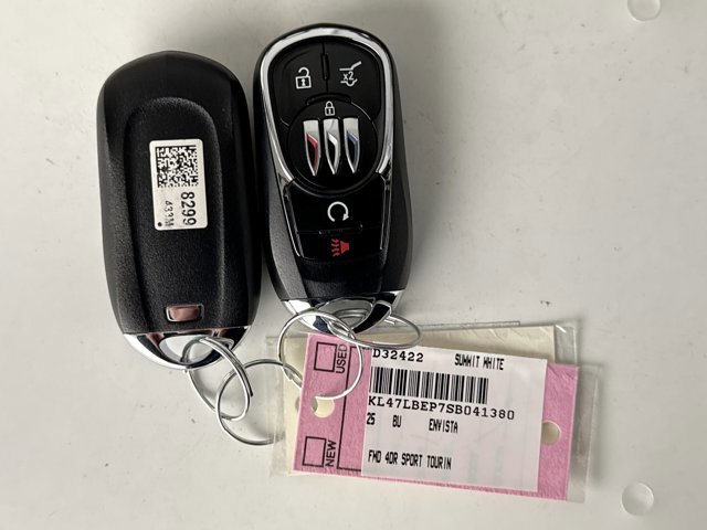 Used 2025 Buick Envista Sport Touring w/ Convenience I Package image 11