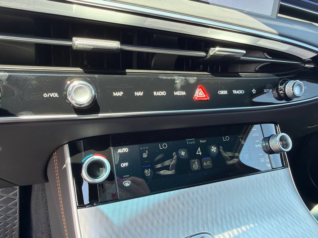 New 2026 Genesis GV70 2.5T Sport Prestige AWD/4WD image 18
