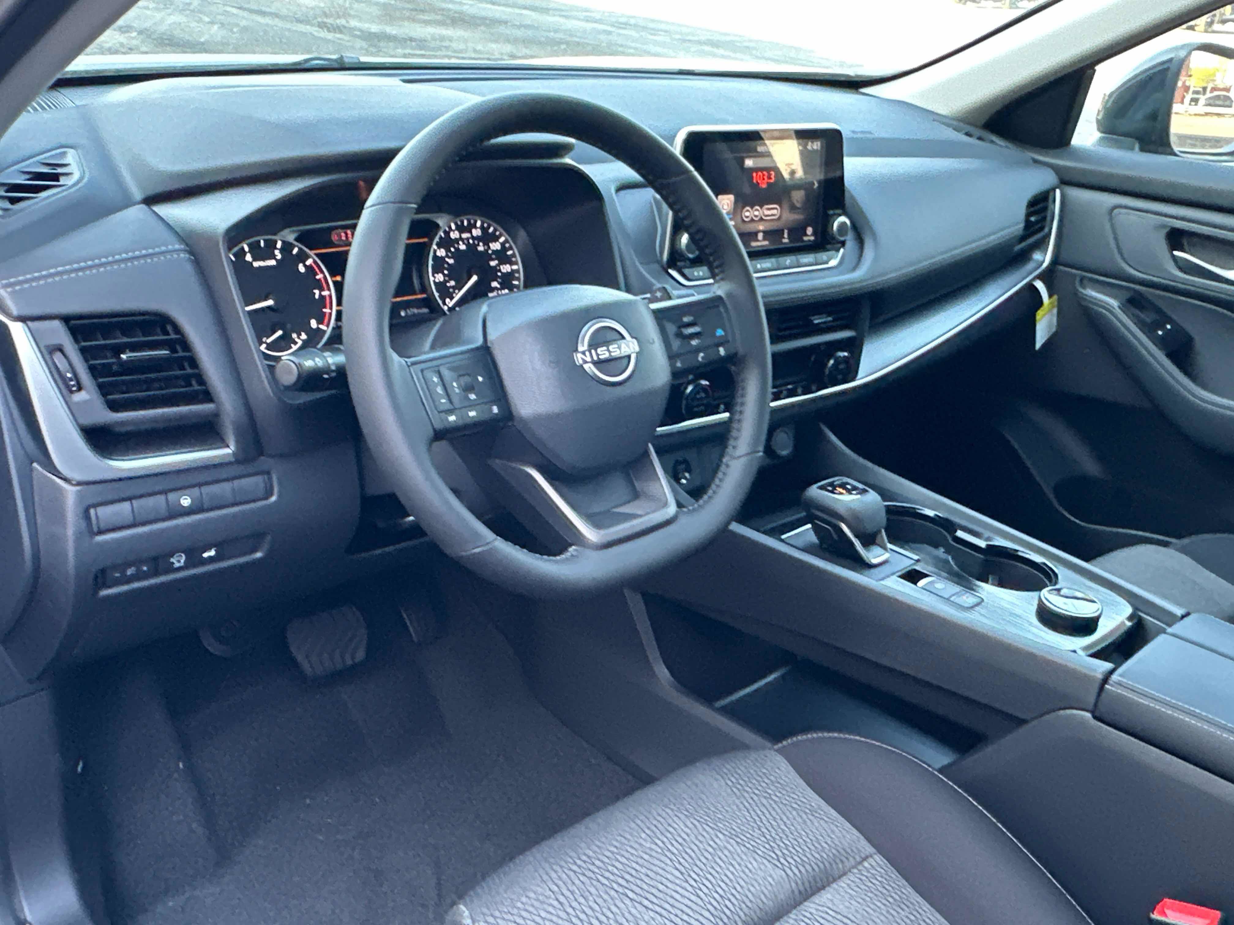 New 2026 Nissan Rogue SV w/ Cold Weather Package AWD/4WD image 30