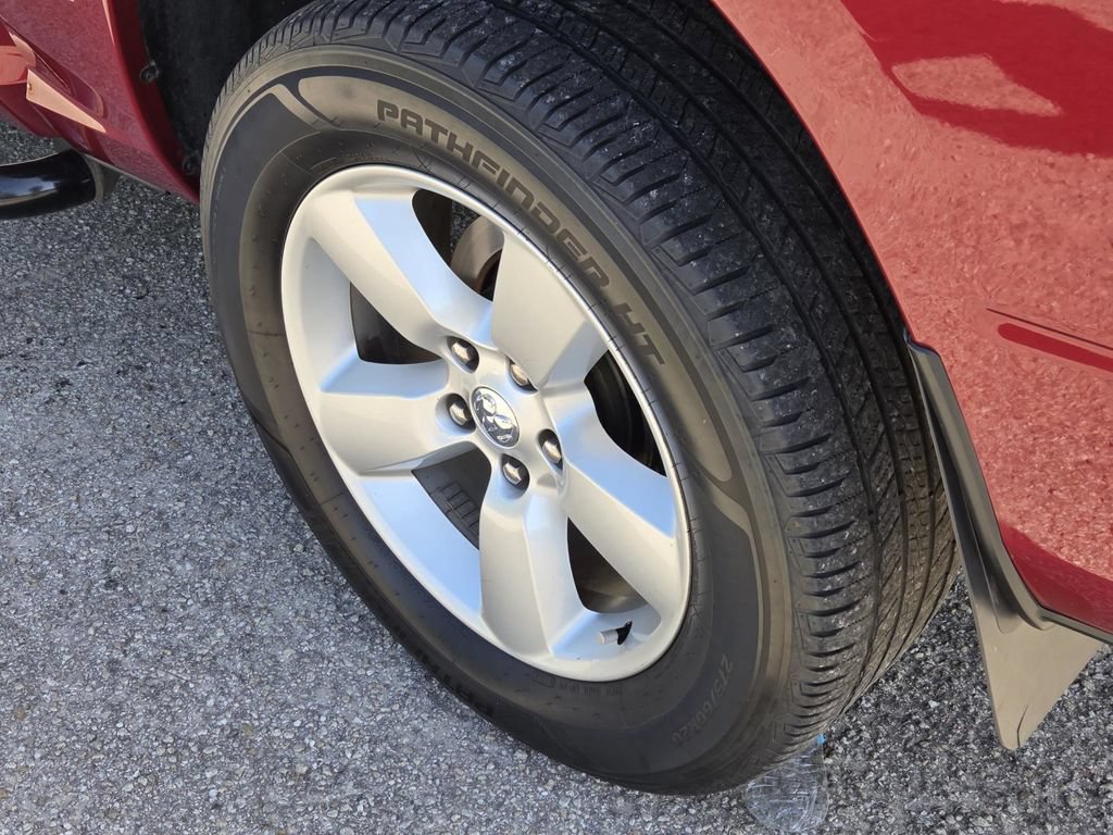 Used 2014 RAM 1500 Express AWD/4WD image 7