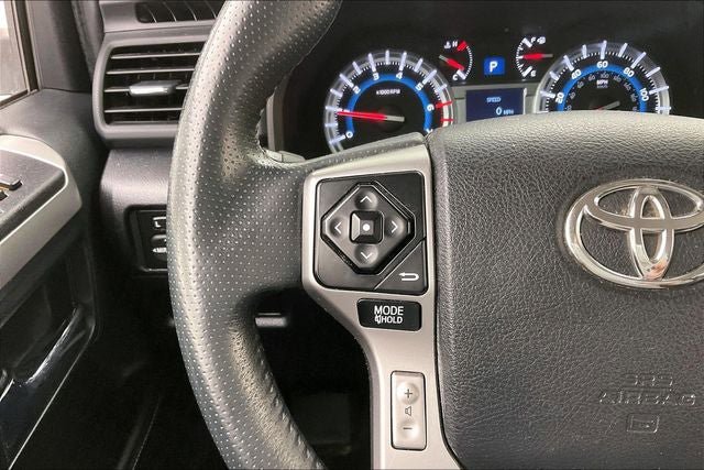 Used 2015 Toyota 4Runner SR5 image 22