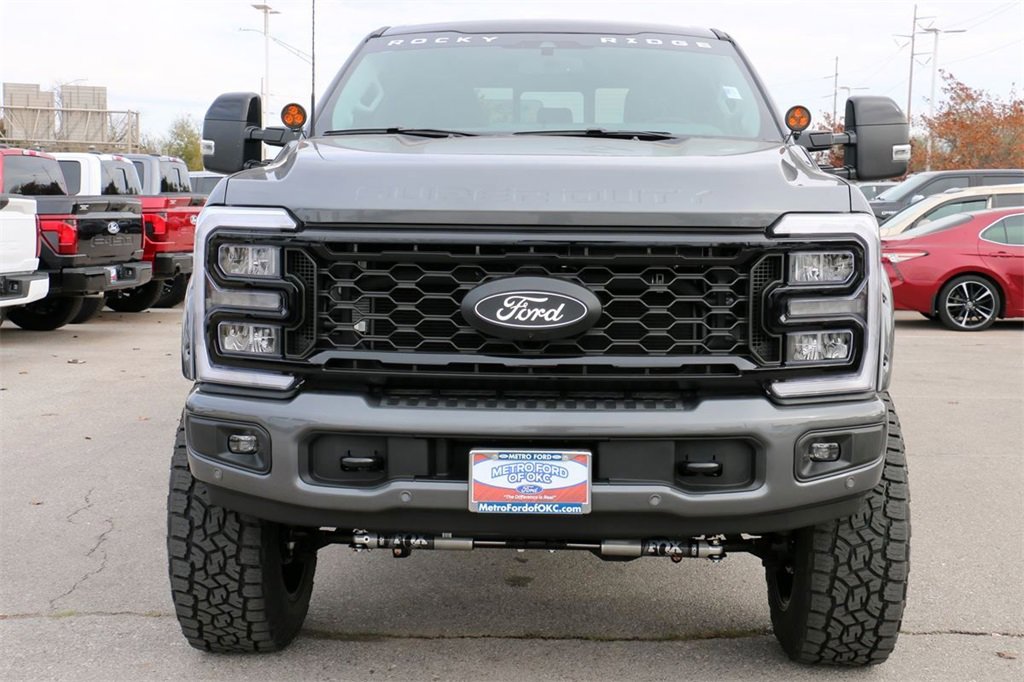 New 2026 Ford F250 Lariat w/ Black Appearance Package image 3