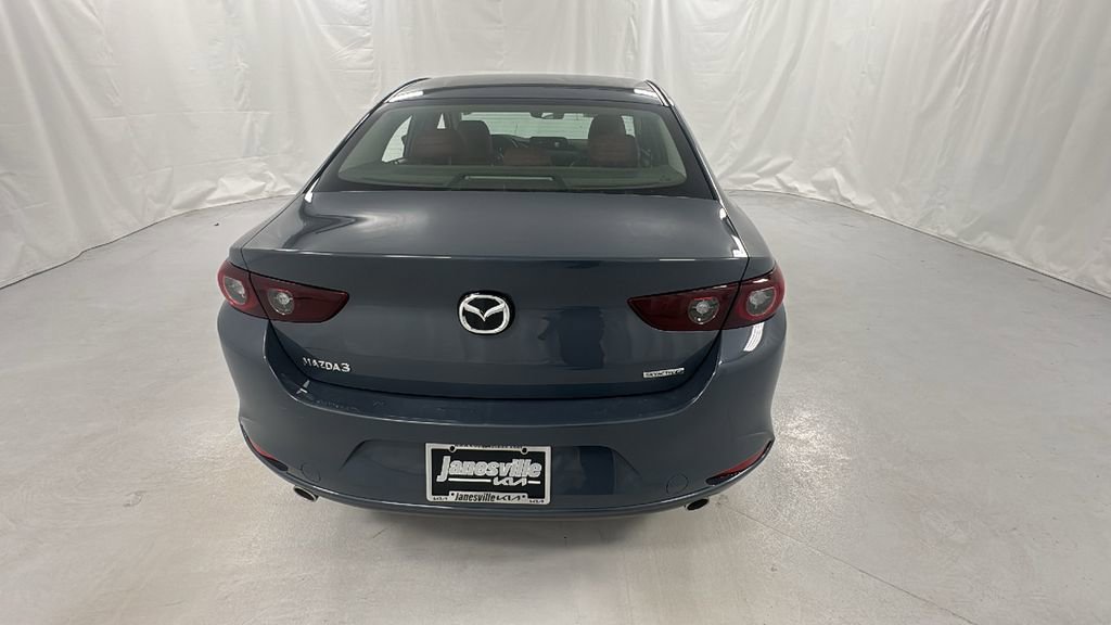 Used 2022 MAZDA MAZDA3 s image 4