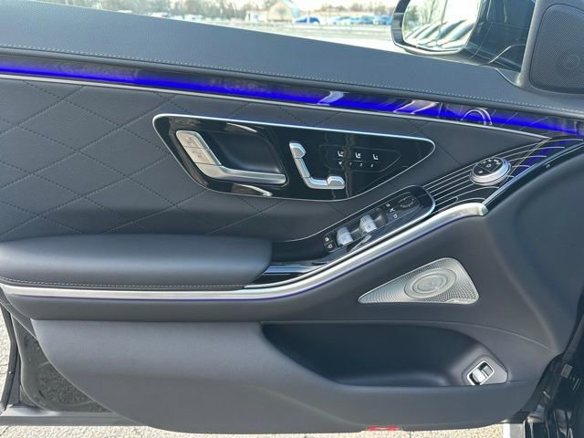 Used 2025 Mercedes-Benz S 580 4MATIC Sedan image 12