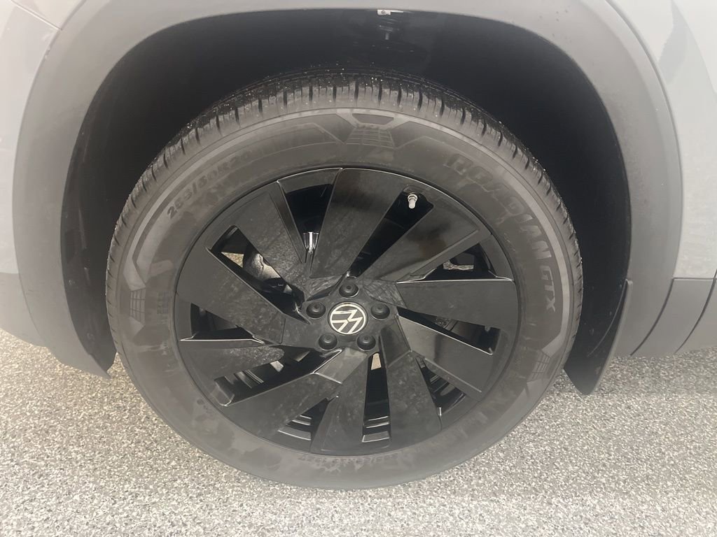 New 2026 Volkswagen Atlas Cross Sport SE AWD/4WD image 11