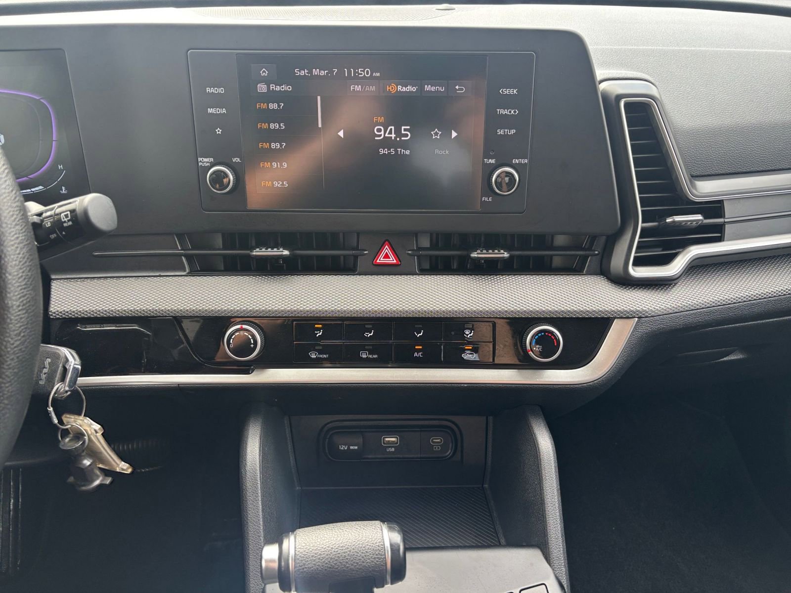 Used 2025 Kia Sportage LX FWD image 17