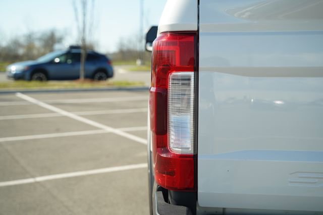 Used 2019 Ford F250 Lariat w/ Chrome Package image 40