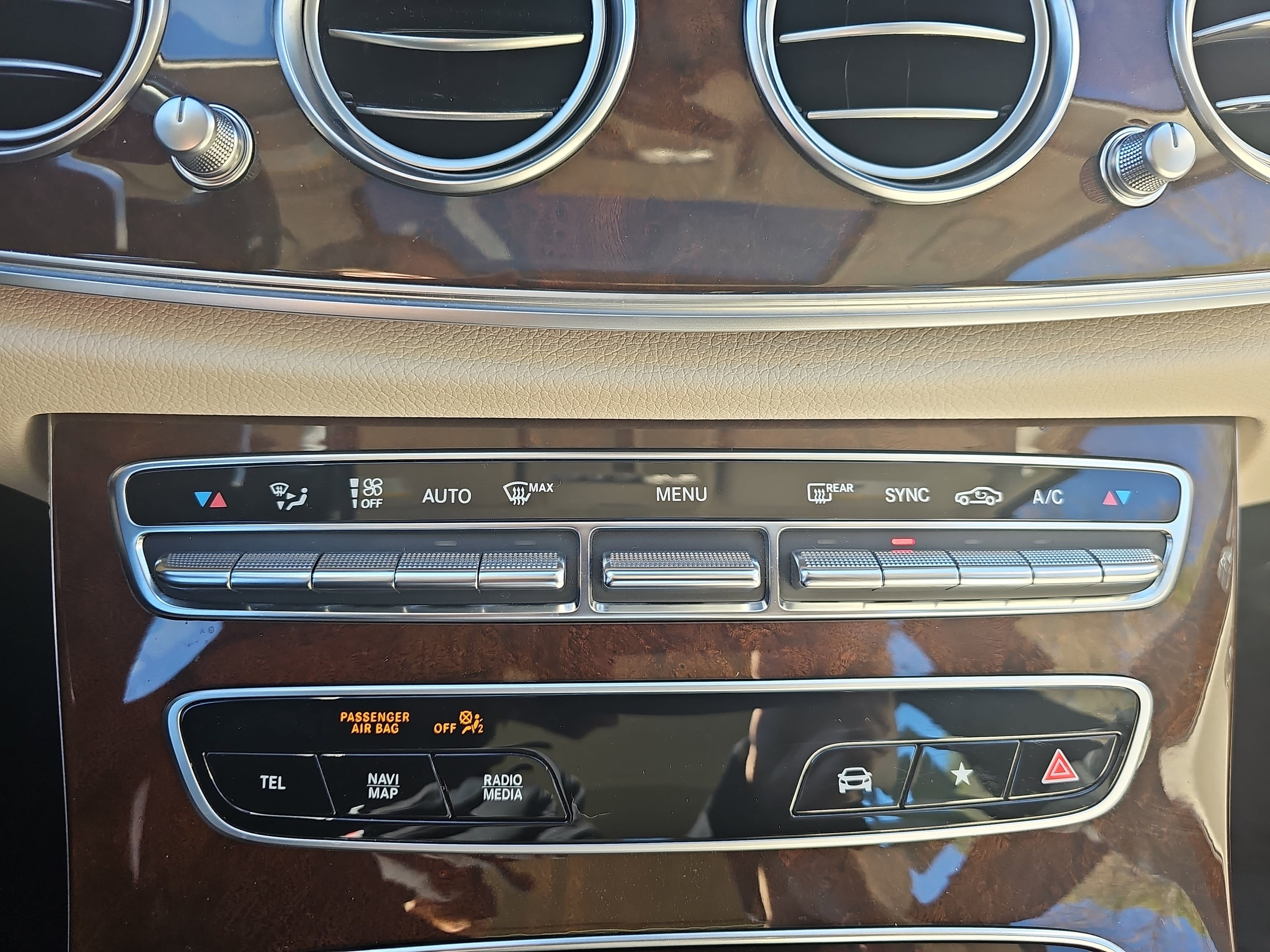 Certified 2022 Mercedes-Benz E 450 4MATIC Sedan image 22