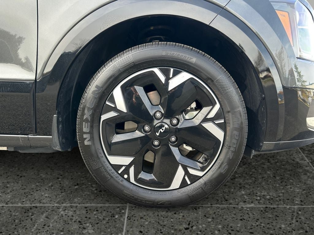 Used 2025 Kia Niro Wind FWD image 9