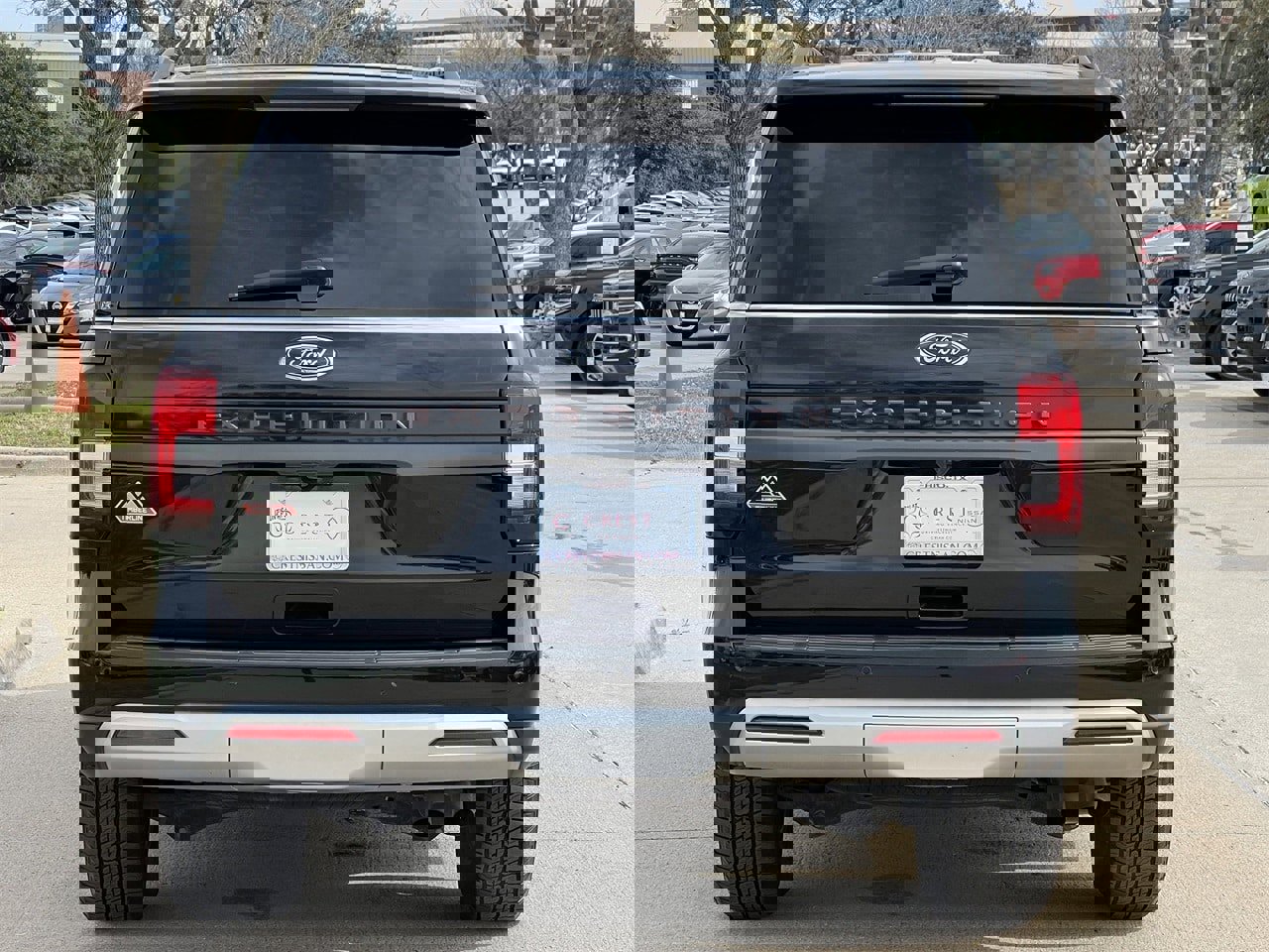 Used 2023 Ford Expedition Timberline image 5