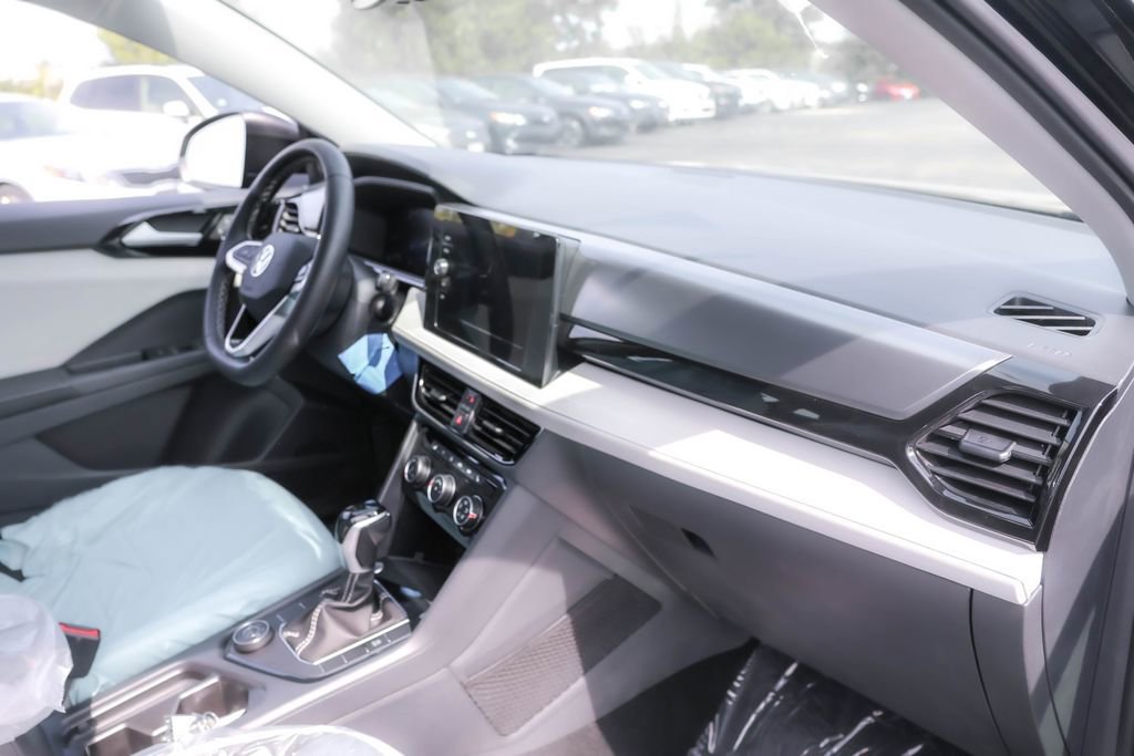 New 2025 Volkswagen Taos S image 39