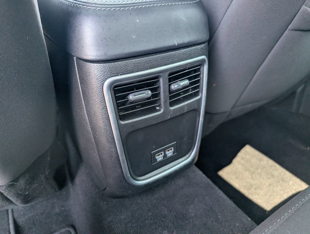 Used 2022 Dodge Charger SXT w/ Driver Convenience Group RWD image 27
