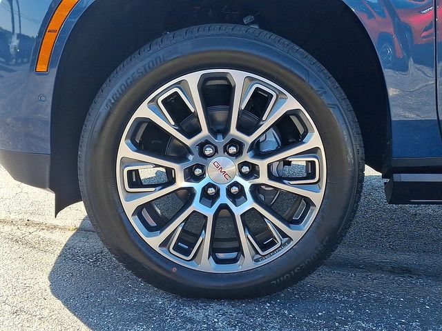 New 2026 GMC Yukon XL Denali w/ Denali Reserve Package AWD/4WD image 5