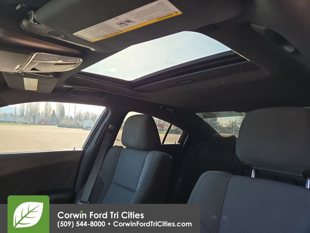 Used 2020 Dodge Charger SXT RWD image 28
