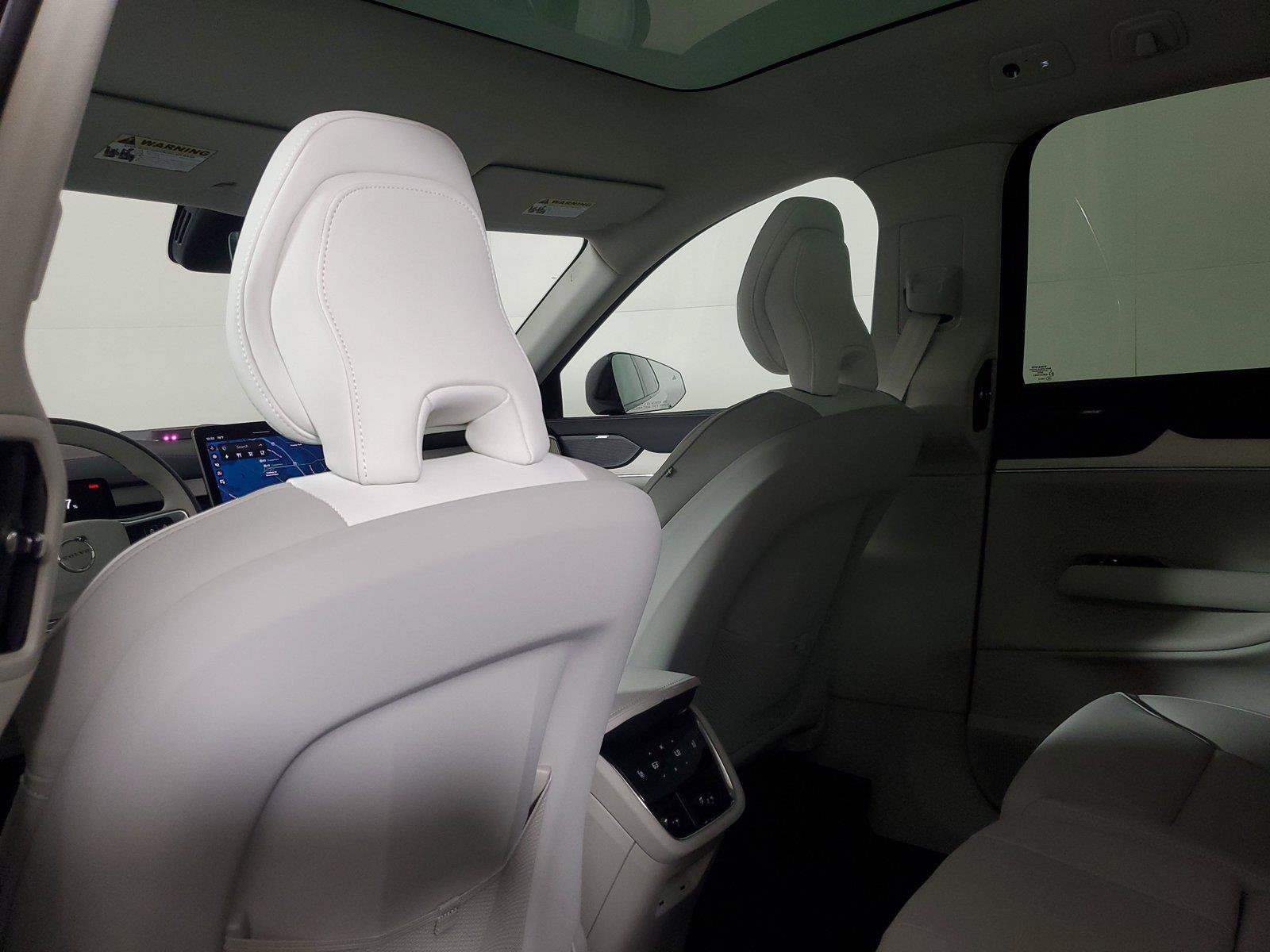 Certified 2025 Volvo EX90 Plus AWD/4WD image 14