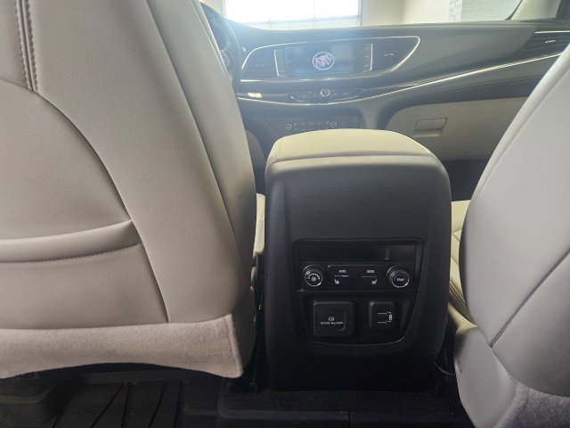 Used 2022 Buick Enclave Premium w/ Surround and Sites Package AWD/4WD image 23