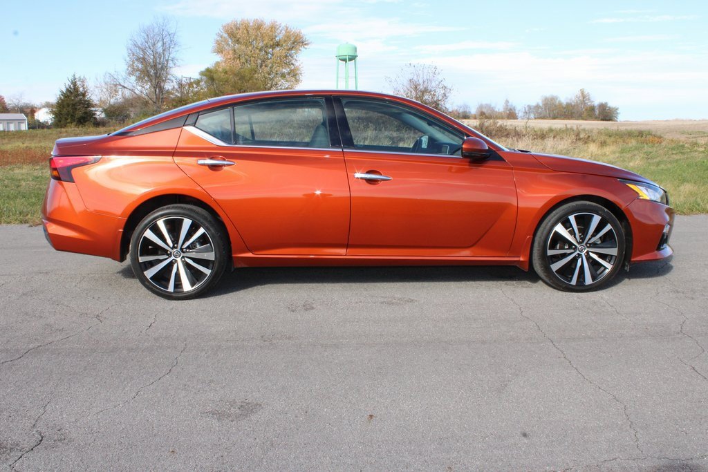Used 2022 Nissan Altima 2.5 Platinum image 8