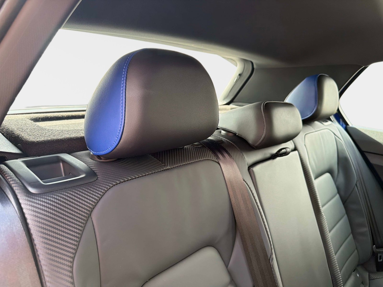 Used 2025 Volkswagen Golf image 30