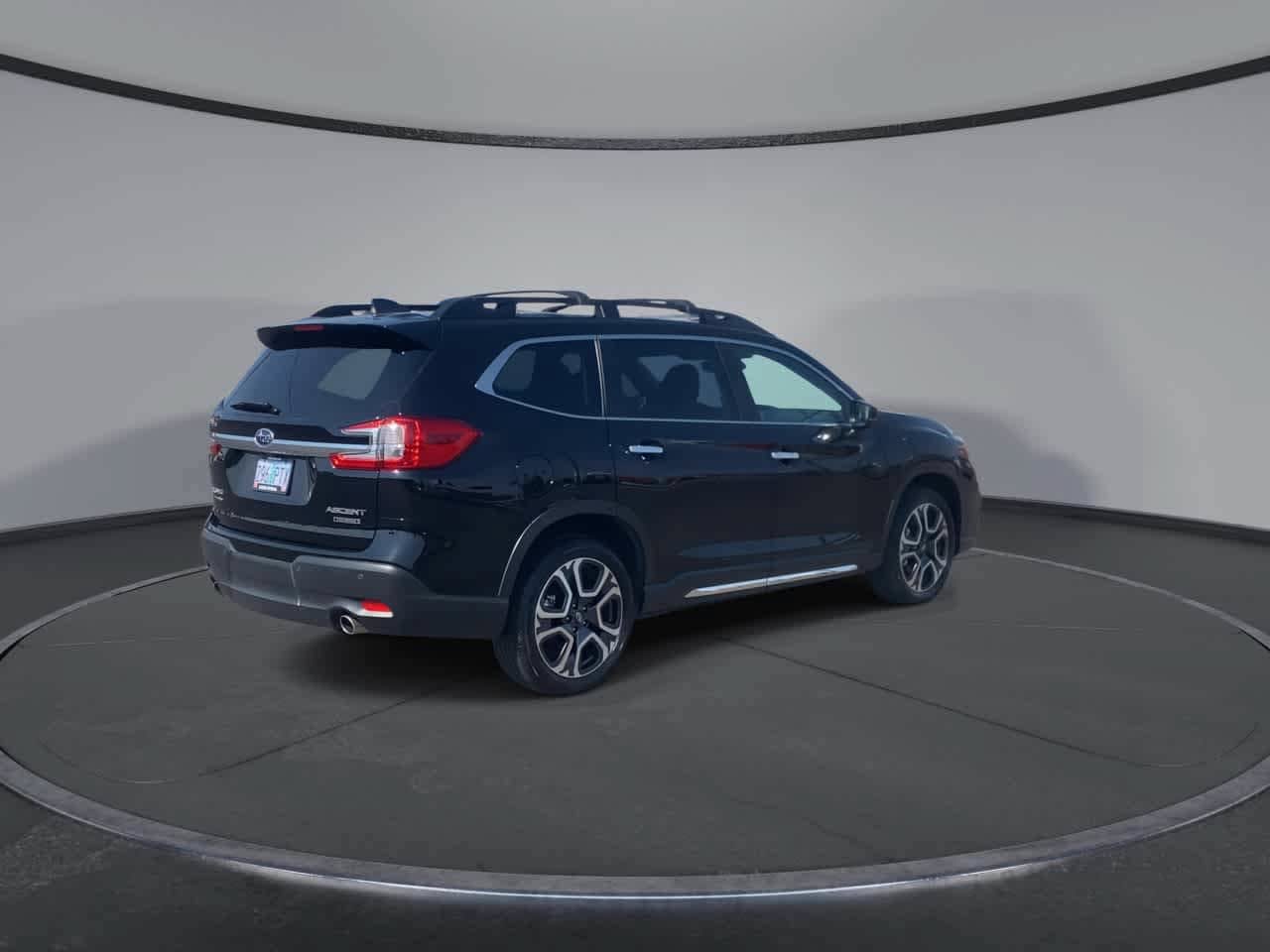 Used 2024 Subaru Ascent Touring AWD/4WD image 8