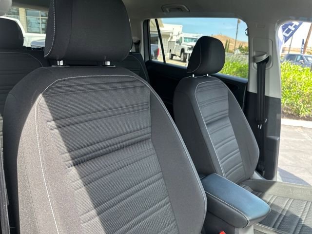 Used 2024 Volkswagen Tiguan S image 30