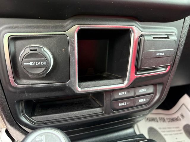 Used 2020 Jeep Wrangler Sport image 22