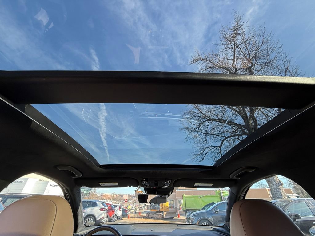 Certified 2025 Kia Sorento SX Prestige w/ Olive Brown Leather Package image 25