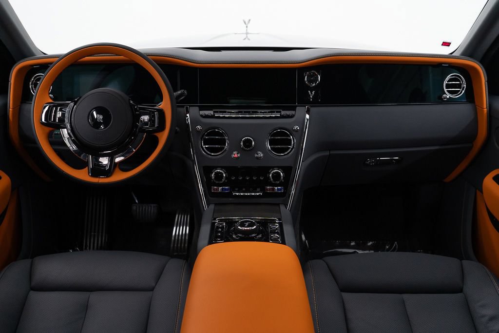 Certified 2026 Rolls-Royce Cullinan AWD/4WD image 31