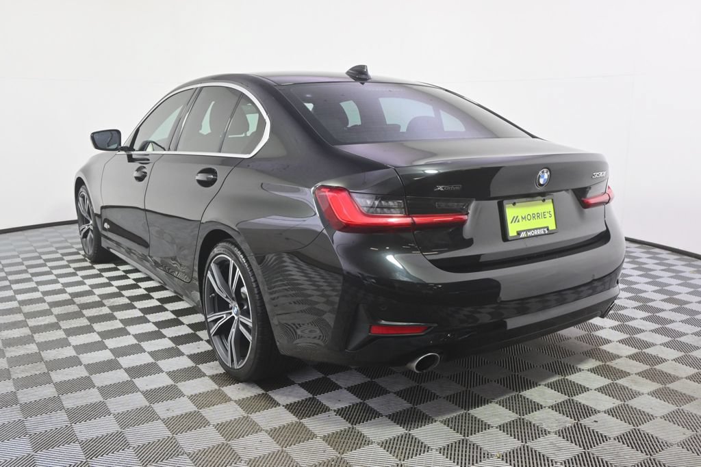 Used 2021 BMW 330i xDrive Sedan w/ Premium Package AWD/4WD image 4