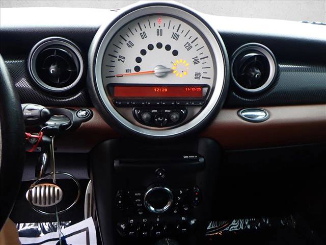 Used 2011 MINI Cooper Clubman S image 16