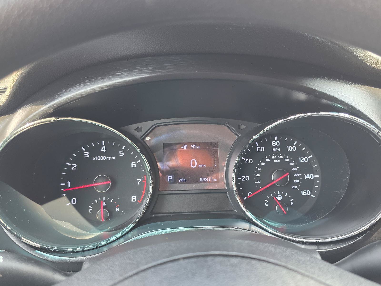 Used 2019 Kia Sedona LX FWD image 24
