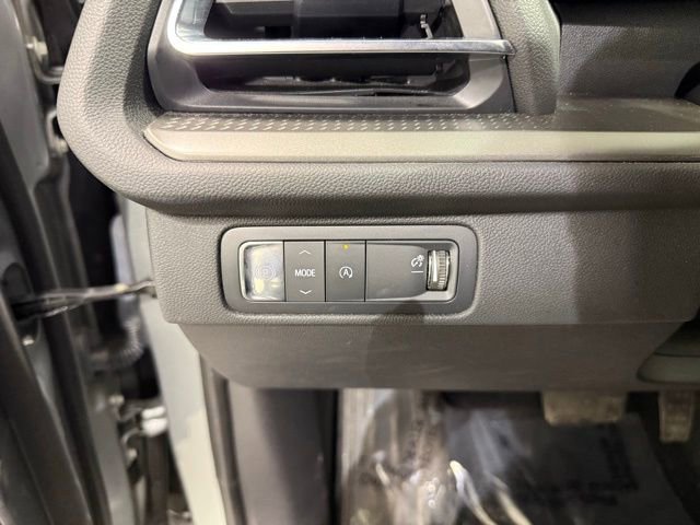 Certified 2025 Chevrolet Traverse LT image 18