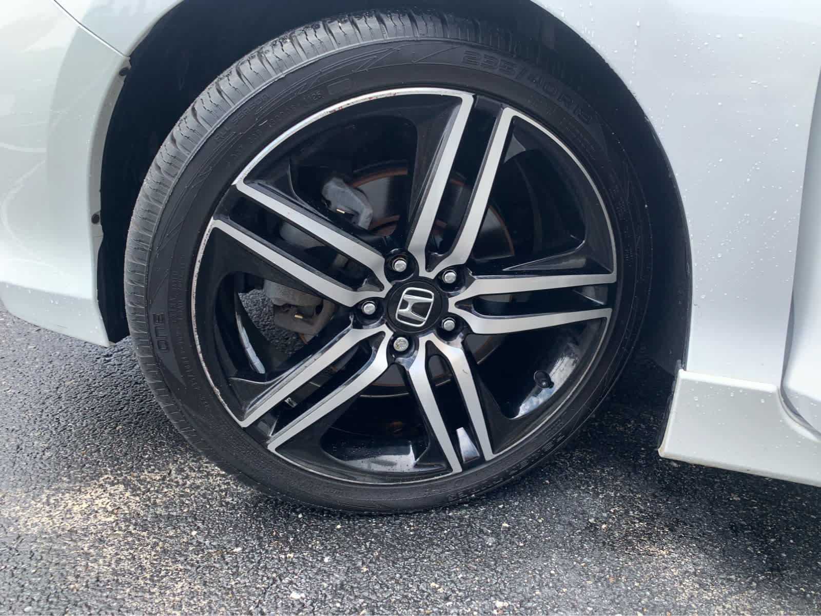 Used 2017 Honda Accord Touring image 8