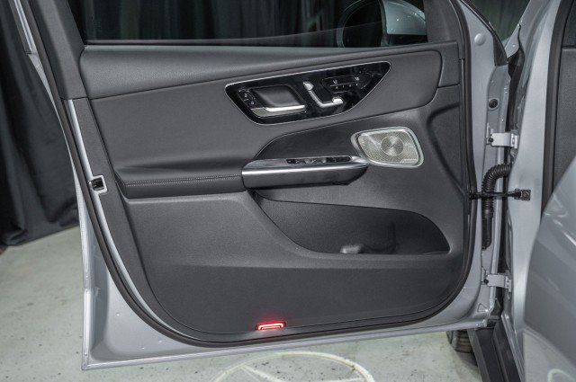 New 2026 Mercedes-Benz GLC 300 image 9