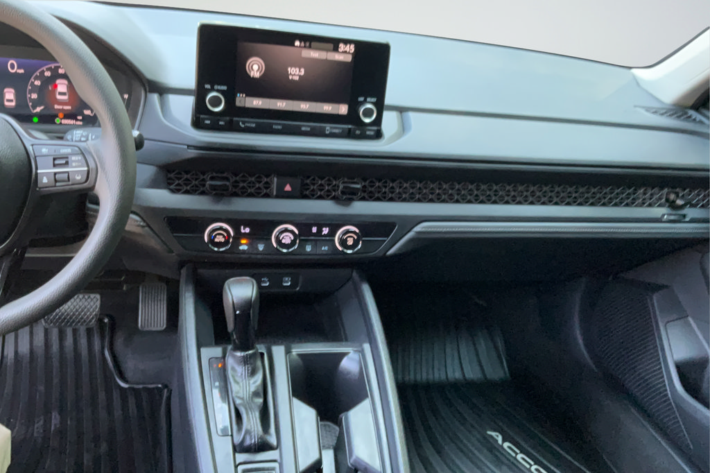 Used 2025 Honda Accord LX image 16