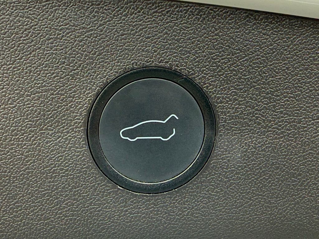 Used 2021 Tesla Model 3 Performance AWD/4WD image 26